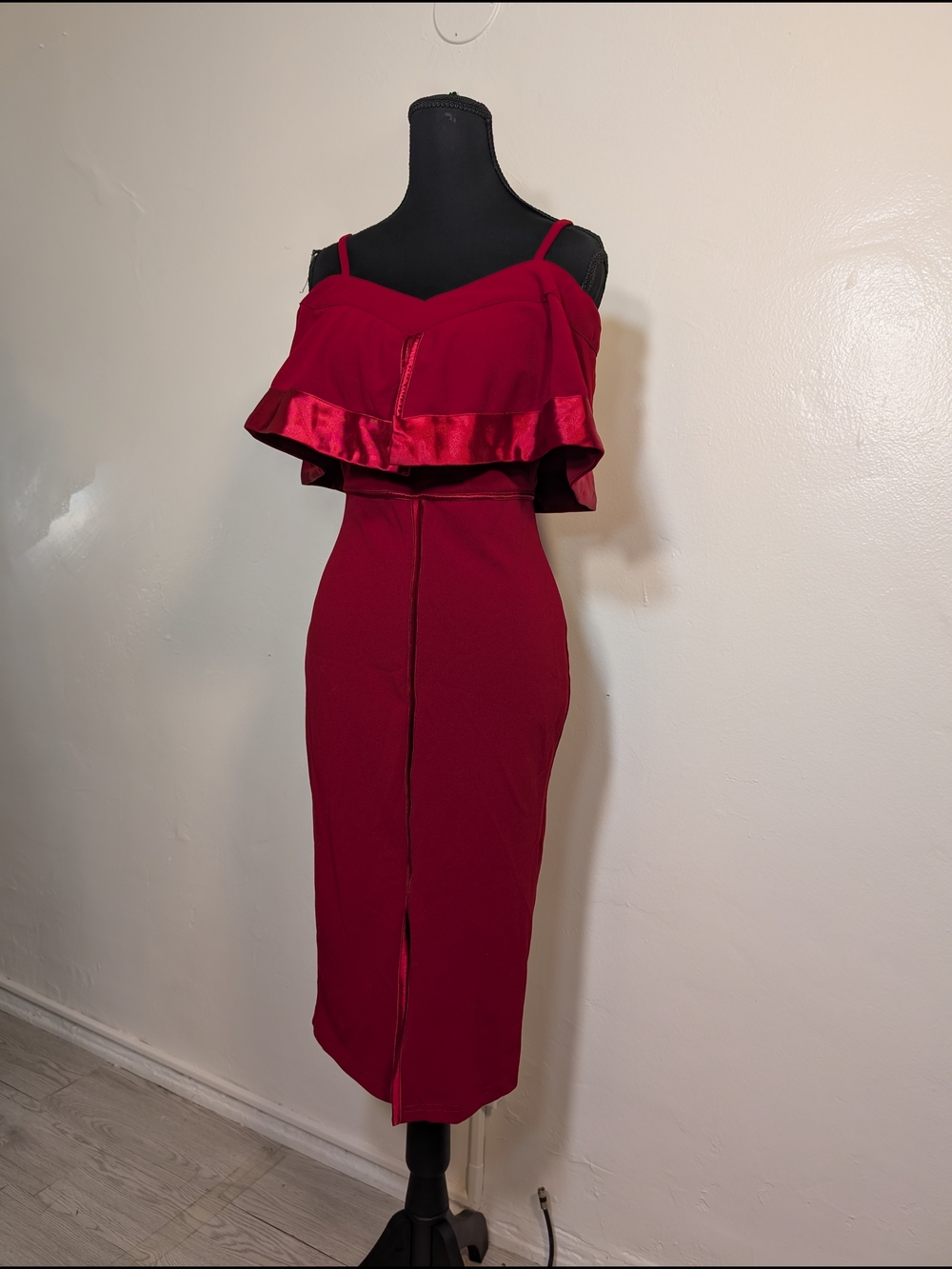 Entry Burgundy Off-Shoulder Ruffle Midi Dress